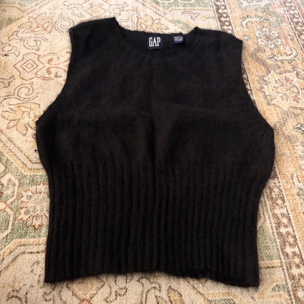 GAP Black Sleeveless Ribbed Angora Sweater Vest